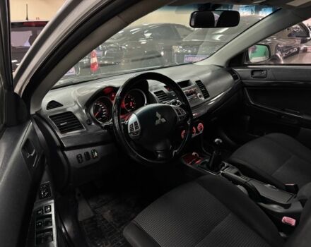 Серый Мицубиси Лансер, объемом двигателя 2 л и пробегом 172 тыс. км за 6300 $, фото 10 на Automoto.ua