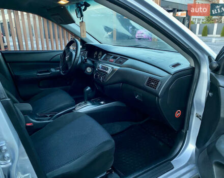 Серый Мицубиси Лансер, объемом двигателя 1.6 л и пробегом 203 тыс. км за 5200 $, фото 5 на Automoto.ua