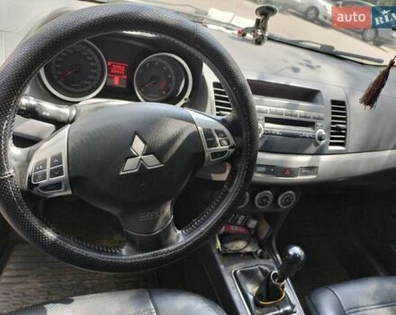 Мицубиси Лансер 2008 в Львове на Automoto.ua Серый Мицубиси Лансер, объемом двигателя 1.9 л и пробегом 294 тыс. км за 6000 $, фото 4 на Automoto.ua