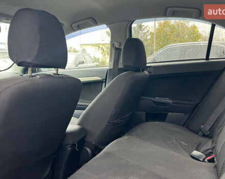 Серый Мицубиси Лансер, объемом двигателя 1.5 л и пробегом 239 тыс. км за 6000 $, фото 19 на Automoto.ua