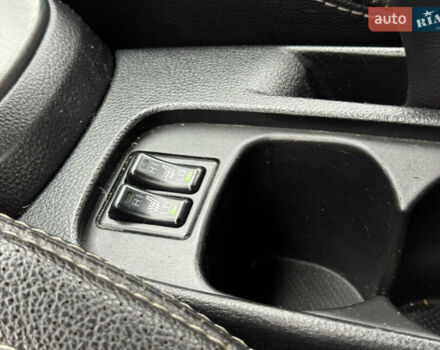 Сірий Міцубісі Lancer, об'ємом двигуна 1.6 л та пробігом 221 тис. км за 3650 $, фото 19 на Automoto.ua