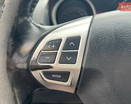 Серый Мицубиси Лансер, объемом двигателя 1.5 л и пробегом 239 тыс. км за 6000 $, фото 8 на Automoto.ua