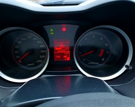 Серый Мицубиси Лансер, объемом двигателя 2 л и пробегом 243 тыс. км за 5500 $, фото 12 на Automoto.ua