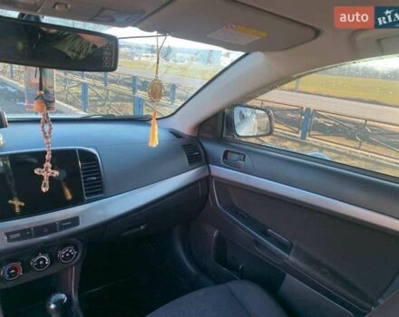 Серый Мицубиси Лансер, объемом двигателя 1.5 л и пробегом 160 тыс. км за 5300 $, фото 4 на Automoto.ua