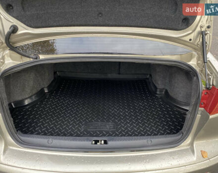 Мицубиси Лансер 2008 в Запорожье на Automoto.ua Серый Мицубиси Лансер, объемом двигателя 2 л и пробегом 300 тыс. км за 6000 $, фото 4 на Automoto.ua