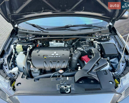 Сірий Міцубісі Lancer, об'ємом двигуна 2 л та пробігом 92 тис. км за 9800 $, фото 93 на Automoto.ua