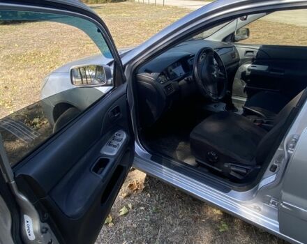 Сірий Міцубісі Lancer, об'ємом двигуна 1.6 л та пробігом 283 тис. км за 2600 $, фото 4 на Automoto.ua