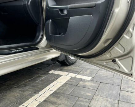 Сірий Міцубісі Lancer, об'ємом двигуна 2 л та пробігом 230 тис. км за 6800 $, фото 23 на Automoto.ua