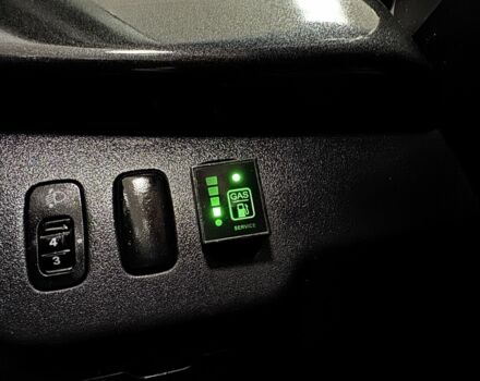 Серый Мицубиси Лансер, объемом двигателя 2 л и пробегом 172 тыс. км за 6300 $, фото 13 на Automoto.ua