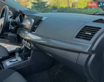 Сірий Міцубісі Lancer, об'ємом двигуна 2 л та пробігом 92 тис. км за 9800 $, фото 67 на Automoto.ua