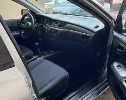 Сірий Міцубісі Lancer, об'ємом двигуна 1.6 л та пробігом 193 тис. км за 4900 $, фото 6 на Automoto.ua