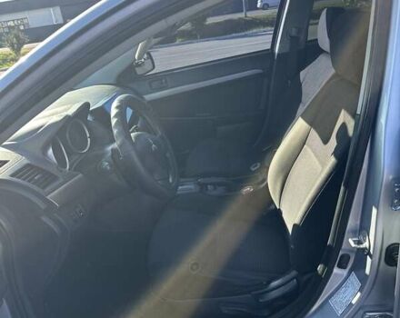 Мицубиси Лансер 2008 в Мукачеве на Automoto.ua Серый Мицубиси Лансер, объемом двигателя 1.5 л и пробегом 289 тыс. км за 6800 $, фото 2 на Automoto.ua