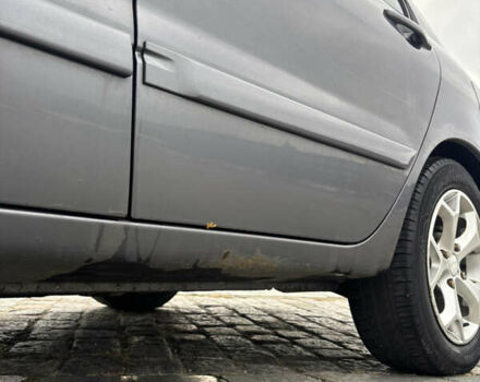 Серый Мицубиси Лансер, объемом двигателя 1.6 л и пробегом 222 тыс. км за 5200 $, фото 7 на Automoto.ua