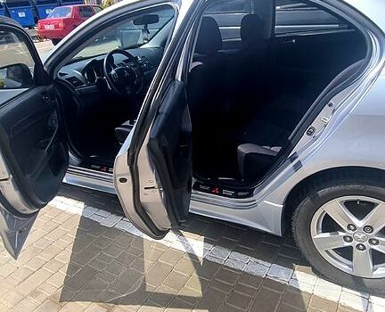 Сірий Міцубісі Lancer, об'ємом двигуна 2 л та пробігом 274 тис. км за 6300 $, фото 1 на Automoto.ua