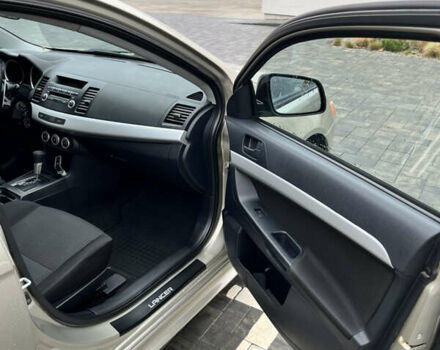 Сірий Міцубісі Lancer, об'ємом двигуна 2 л та пробігом 230 тис. км за 6800 $, фото 22 на Automoto.ua