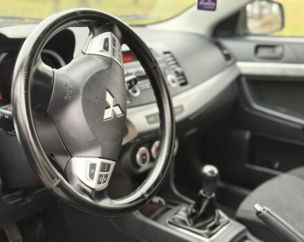 Сірий Міцубісі Lancer, об'ємом двигуна 2 л та пробігом 265 тис. км за 5300 $, фото 17 на Automoto.ua