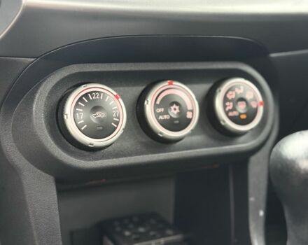 Сірий Міцубісі Lancer, об'ємом двигуна 2 л та пробігом 265 тис. км за 5300 $, фото 12 на Automoto.ua