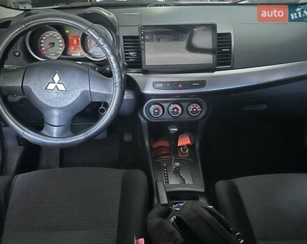 Мицубиси Лансер 2008 в Мукачеве на Automoto.ua Серый Мицубиси Лансер, объемом двигателя 1.5 л и пробегом 289 тыс. км за 6800 $, фото 6 на Automoto.ua
