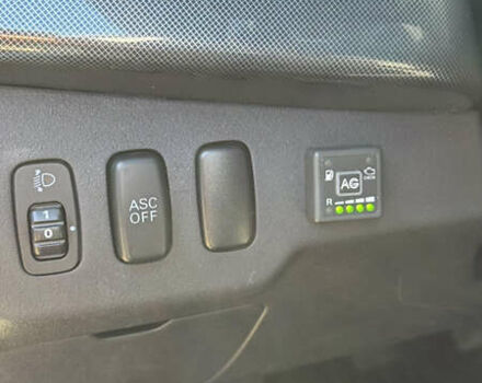 Серый Мицубиси Лансер, объемом двигателя 2 л и пробегом 190 тыс. км за 6900 $, фото 13 на Automoto.ua