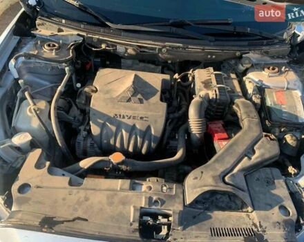 Серый Мицубиси Лансер, объемом двигателя 1.5 л и пробегом 160 тыс. км за 5300 $, фото 3 на Automoto.ua