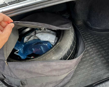 Серый Мицубиси Лансер, объемом двигателя 2 л и пробегом 190 тыс. км за 6900 $, фото 30 на Automoto.ua