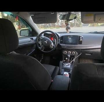 Серый Мицубиси Лансер, объемом двигателя 0 л и пробегом 260 тыс. км за 5813 $, фото 1 на Automoto.ua