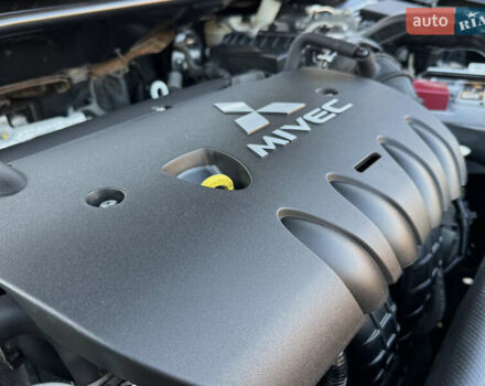 Сірий Міцубісі Lancer, об'ємом двигуна 2 л та пробігом 92 тис. км за 9800 $, фото 97 на Automoto.ua