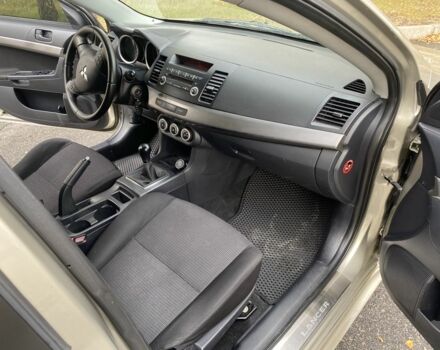Міцубісі Lancer 2008 у Запоріжжя на Automoto.ua Сірий Міцубісі Lancer, об'ємом двигуна 2 л та пробігом 300 тис. км за 6500 $, фото 4 на Automoto.ua