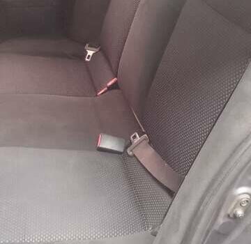 Сірий Міцубісі Lancer, об'ємом двигуна 1.58 л та пробігом 323 тис. км за 3300 $, фото 11 на Automoto.ua