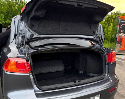 Сірий Міцубісі Lancer, об'ємом двигуна 2 л та пробігом 180 тис. км за 7600 $, фото 5 на Automoto.ua