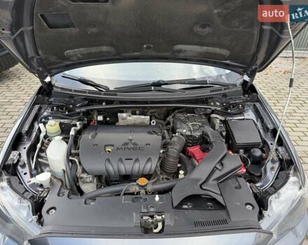 Серый Мицубиси Лансер, объемом двигателя 2 л и пробегом 230 тыс. км за 6900 $, фото 45 на Automoto.ua