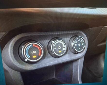 Серый Мицубиси Лансер, объемом двигателя 1.5 л и пробегом 235 тыс. км за 6500 $, фото 2 на Automoto.ua