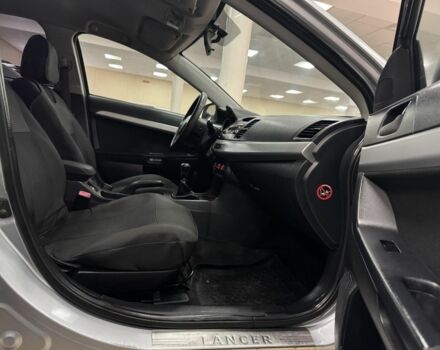 Серый Мицубиси Лансер, объемом двигателя 1.5 л и пробегом 241 тыс. км за 6400 $, фото 7 на Automoto.ua