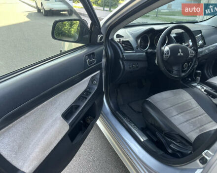 Сірий Міцубісі Lancer, об'ємом двигуна 2 л та пробігом 200 тис. км за 6000 $, фото 5 на Automoto.ua