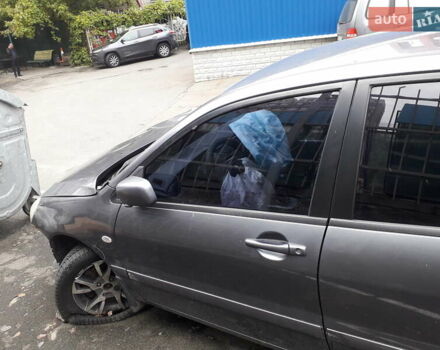 Міцубісі Lancer 2009 у Києві на Automoto.ua Сірий Міцубісі Lancer, об'ємом двигуна 1.6 л та пробігом 191 тис. км за 1500 $, фото 1 на Automoto.ua