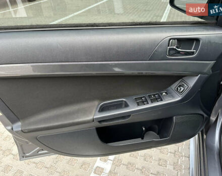 Сірий Міцубісі Lancer, об'ємом двигуна 2 л та пробігом 103 тис. км за 7500 $, фото 12 на Automoto.ua