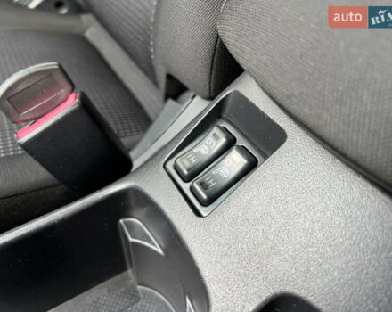 Сірий Міцубісі Lancer, об'ємом двигуна 2 л та пробігом 226 тис. км за 7600 $, фото 7 на Automoto.ua