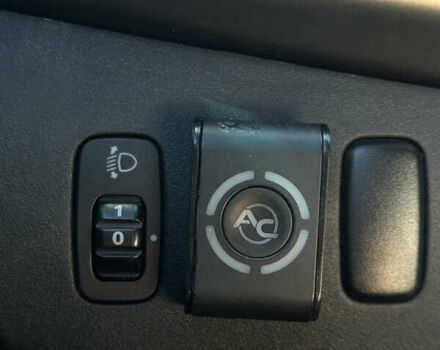 Сірий Міцубісі Lancer, об'ємом двигуна 1.5 л та пробігом 225 тис. км за 4250 $, фото 19 на Automoto.ua