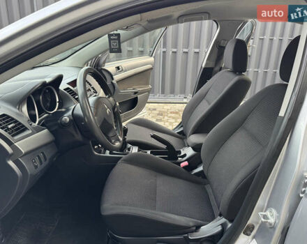 Міцубісі Lancer 2009 у Львові на Automoto.ua Сірий Міцубісі Lancer, об'ємом двигуна 1.5 л та пробігом 174 тис. км за 5990 $, фото 18 на Automoto.ua