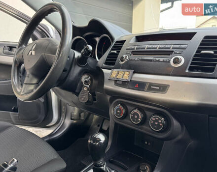 Міцубісі Lancer 2009 у Львові на Automoto.ua Сірий Міцубісі Lancer, об'ємом двигуна 1.5 л та пробігом 174 тис. км за 5990 $, фото 31 на Automoto.ua
