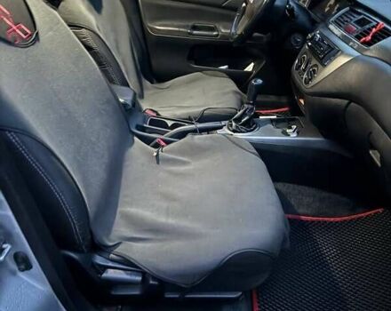 Серый Мицубиси Лансер, объемом двигателя 1.58 л и пробегом 227 тыс. км за 3200 $, фото 8 на Automoto.ua