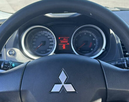 Сірий Міцубісі Lancer, об'ємом двигуна 1.5 л та пробігом 225 тис. км за 4250 $, фото 11 на Automoto.ua