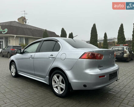 Серый Мицубиси Лансер, объемом двигателя 2 л и пробегом 279 тыс. км за 4999 $, фото 4 на Automoto.ua