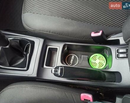 Сірий Міцубісі Lancer, об'ємом двигуна 1.5 л та пробігом 255 тис. км за 7500 $, фото 25 на Automoto.ua
