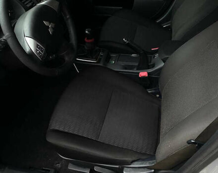 Сірий Міцубісі Lancer, об'ємом двигуна 1.6 л та пробігом 240 тис. км за 7000 $, фото 14 на Automoto.ua