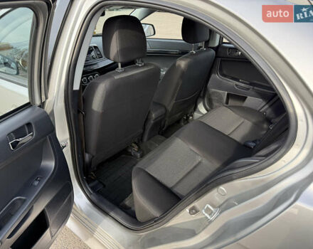 Сірий Міцубісі Lancer, об'ємом двигуна 1.6 л та пробігом 205 тис. км за 7900 $, фото 13 на Automoto.ua