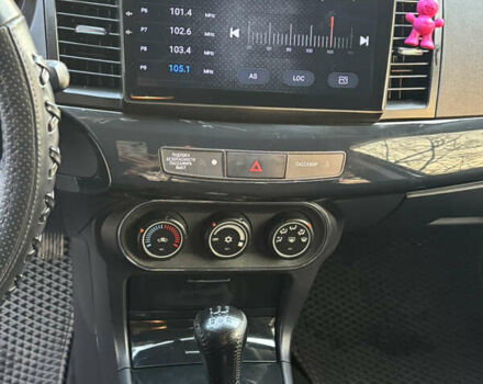 Серый Мицубиси Лансер, объемом двигателя 1.59 л и пробегом 78 тыс. км за 12000 $, фото 1 на Automoto.ua