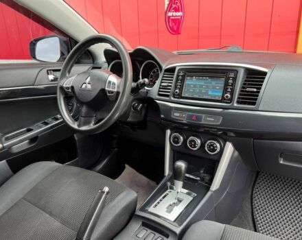 Серый Мицубиси Лансер, объемом двигателя 2 л и пробегом 170 тыс. км за 9500 $, фото 8 на Automoto.ua