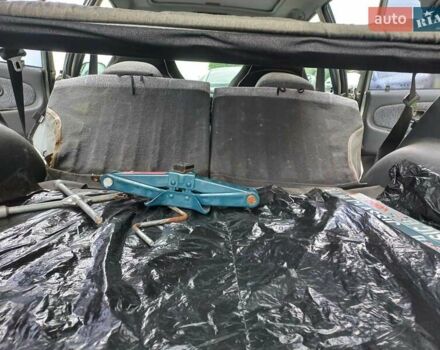 Серый Мицубиси Лансер, объемом двигателя 1.6 л и пробегом 282 тыс. км за 2401 $, фото 8 на Automoto.ua