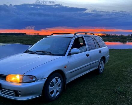 Сірий Міцубісі Lancer, об'ємом двигуна 1.6 л та пробігом 330 тис. км за 2250 $, фото 3 на Automoto.ua